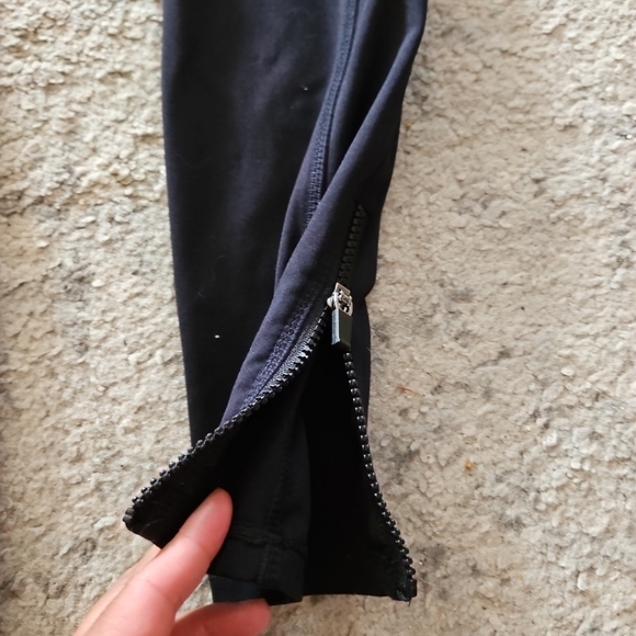 Fabletics Womens Black Motion365 High Waisted Utility Workout Athletic Legging M - Picture 7 of 15